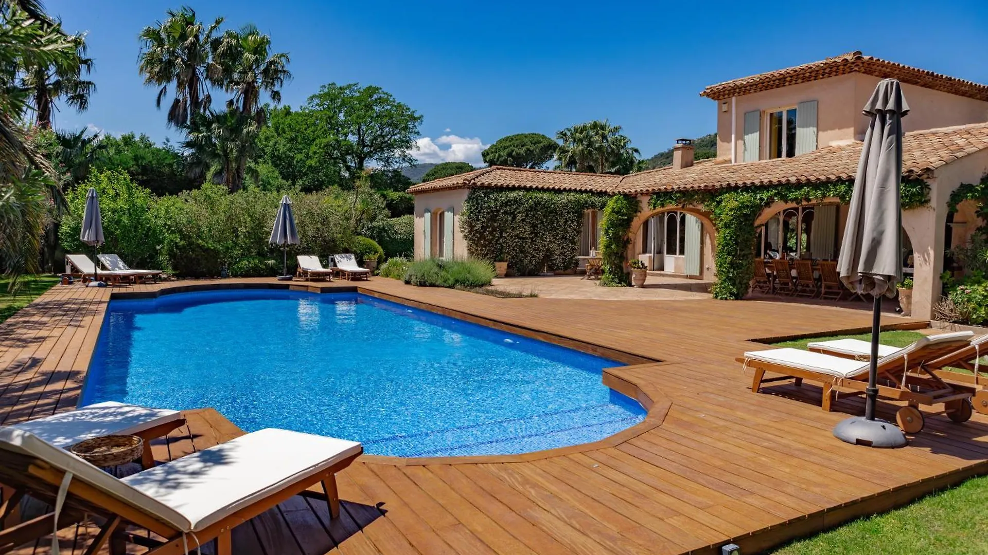 Villa Superbe Villa, Piscine Chauffee, Jardin, Climatisee, Proche Du Village Le Plan-de-la-Tour