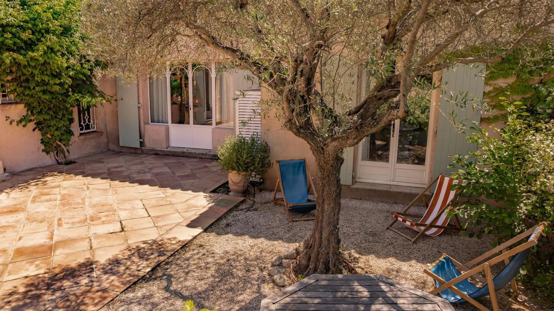 Villa Superbe Villa, Piscine Chauffee, Jardin, Climatisee, Proche Du Village Le Plan-de-la-Tour France