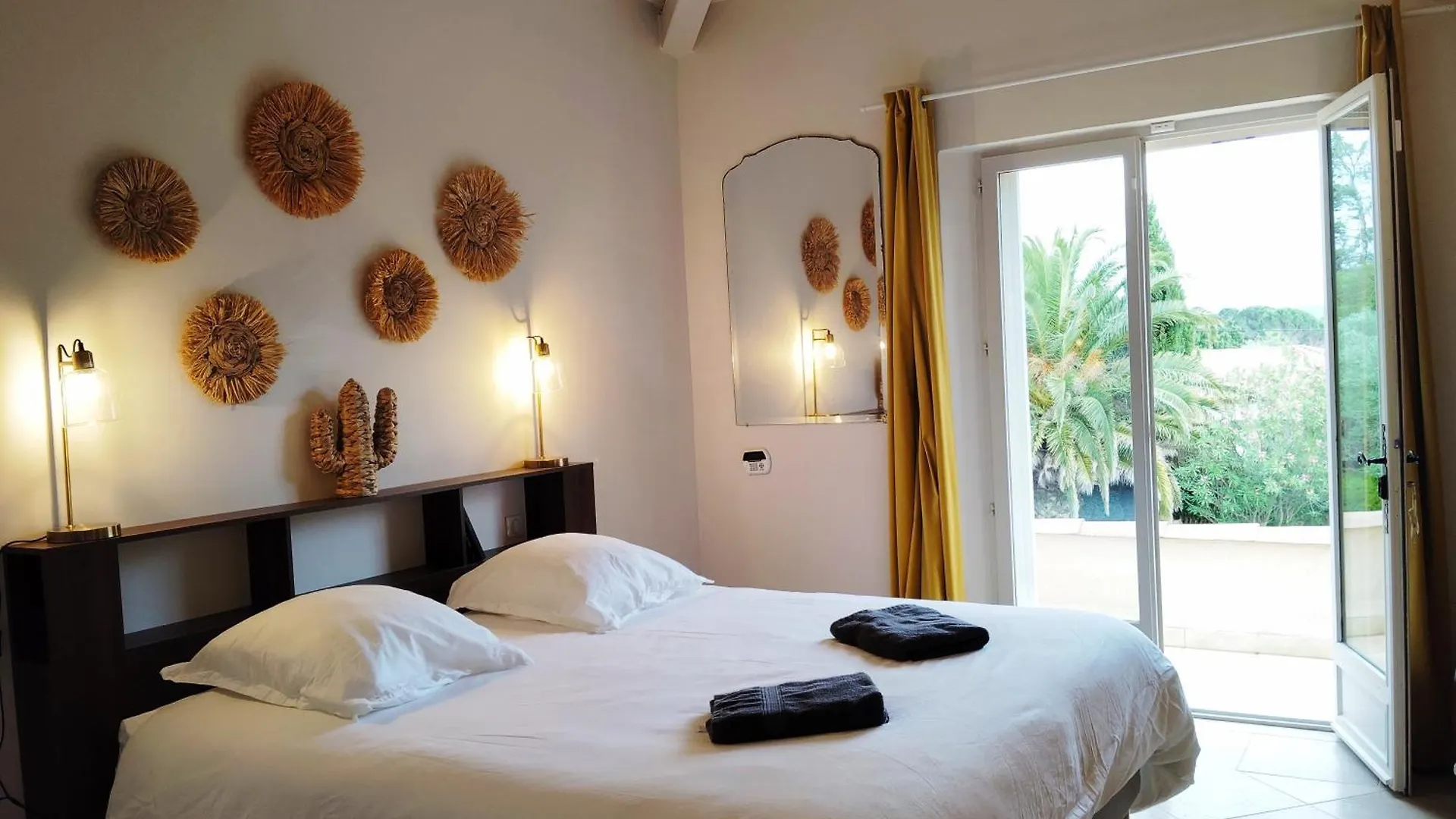 Superbe Villa, Piscine Chauffee, Jardin, Climatisee, Proche Du Village Le Plan-de-la-Tour Villa