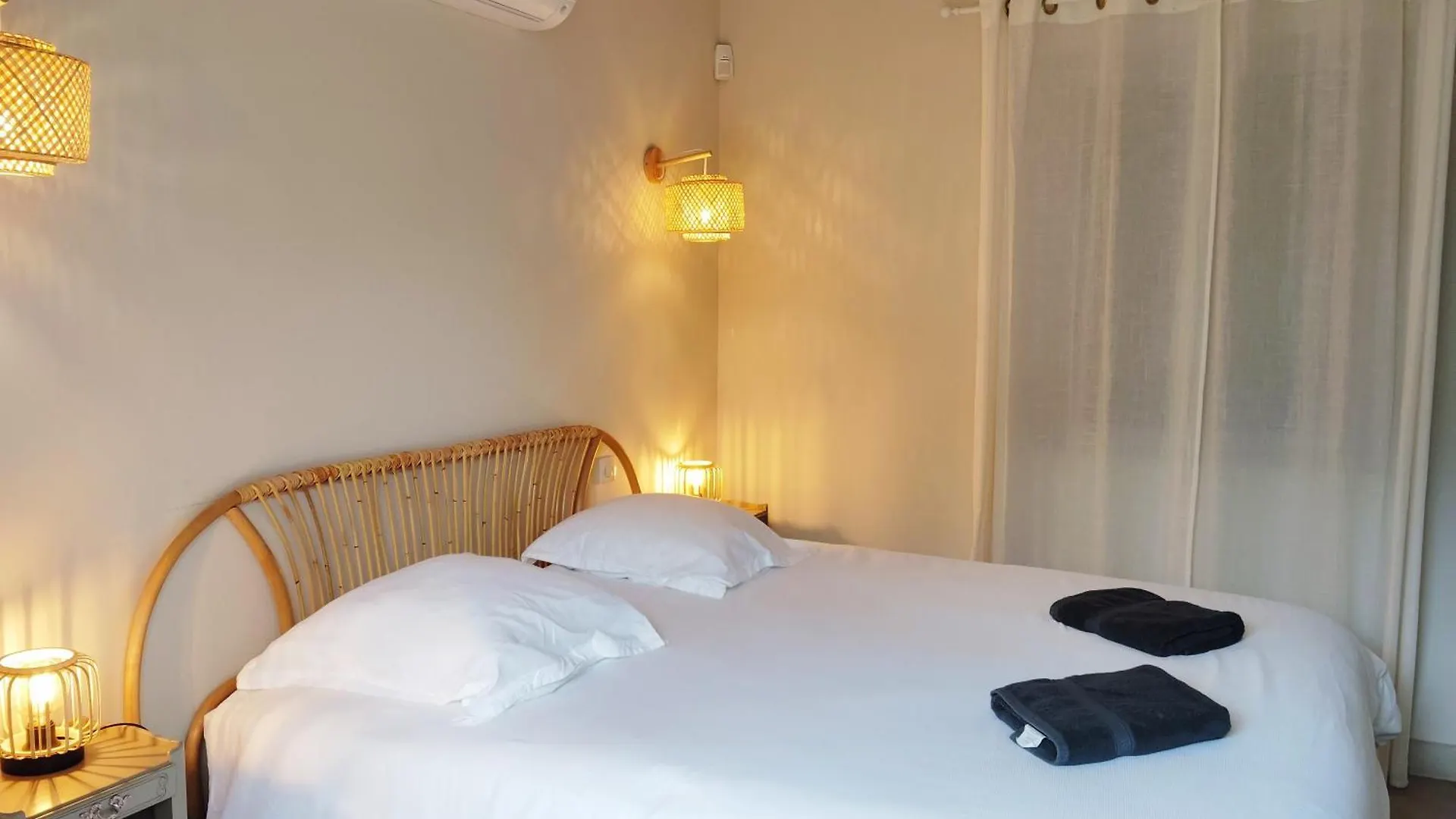 Superbe Villa, Piscine Chauffee, Jardin, Climatisee, Proche Du Village Le Plan-de-la-Tour